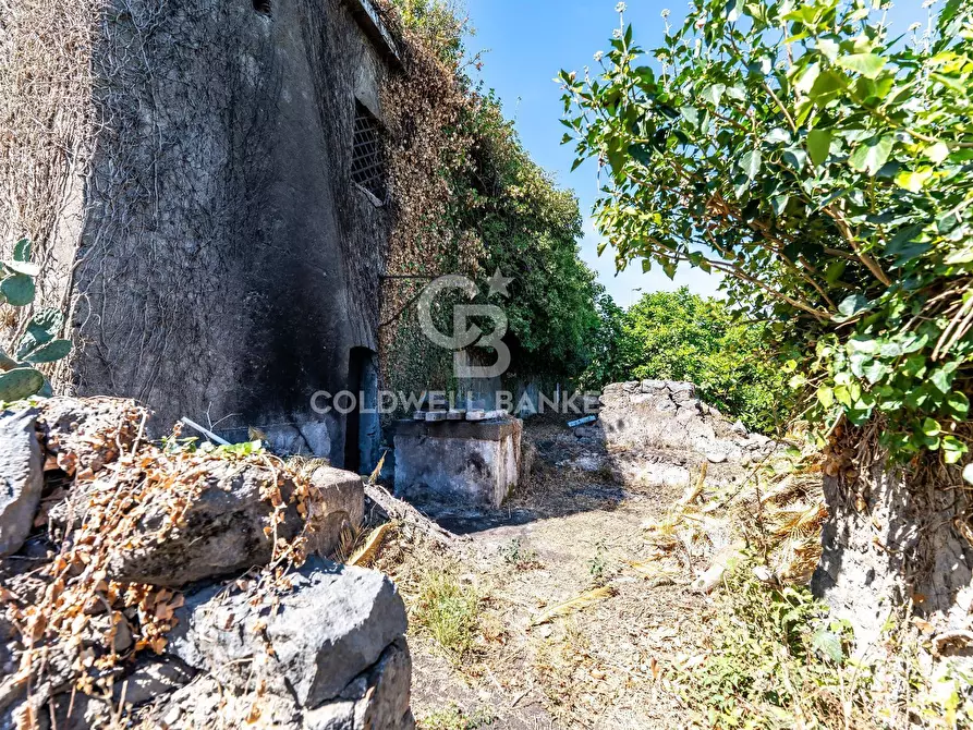 Immagine 9 di Rustico / casale in vendita  in via maugeri 7 a Acireale