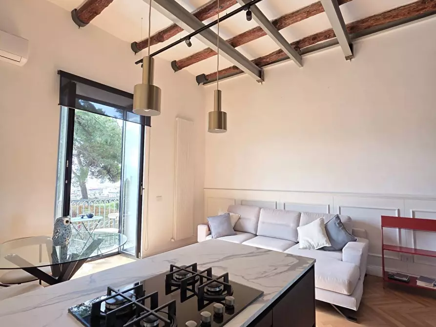 Immagine 1 di Appartamento in vendita  in Via Paradisiello 10 a Napoli