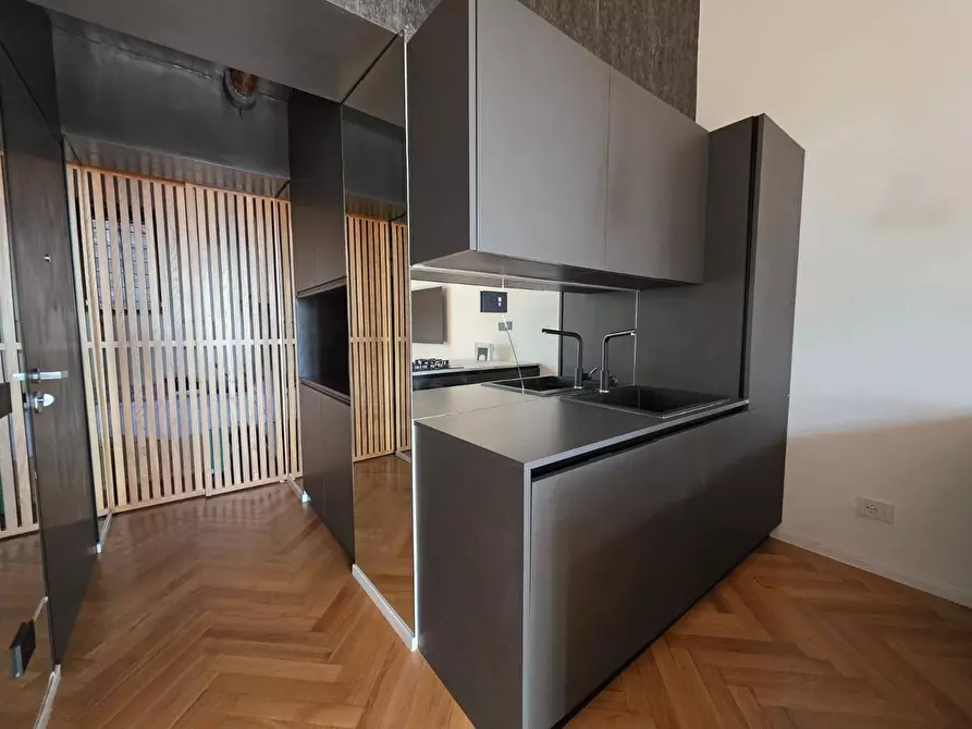 Immagine 13 di Appartamento in vendita  in Via Paradisiello 10 a Napoli