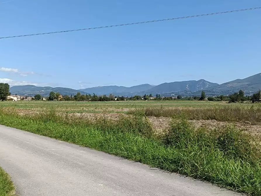 Immagine 3 di Terreno residenziale in vendita  in Via Monte Serano 4 a Foligno