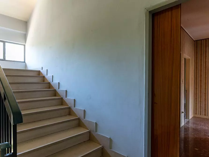 Immagine 15 di Appartamento in vendita  in Via Colombo 19 a Foligno