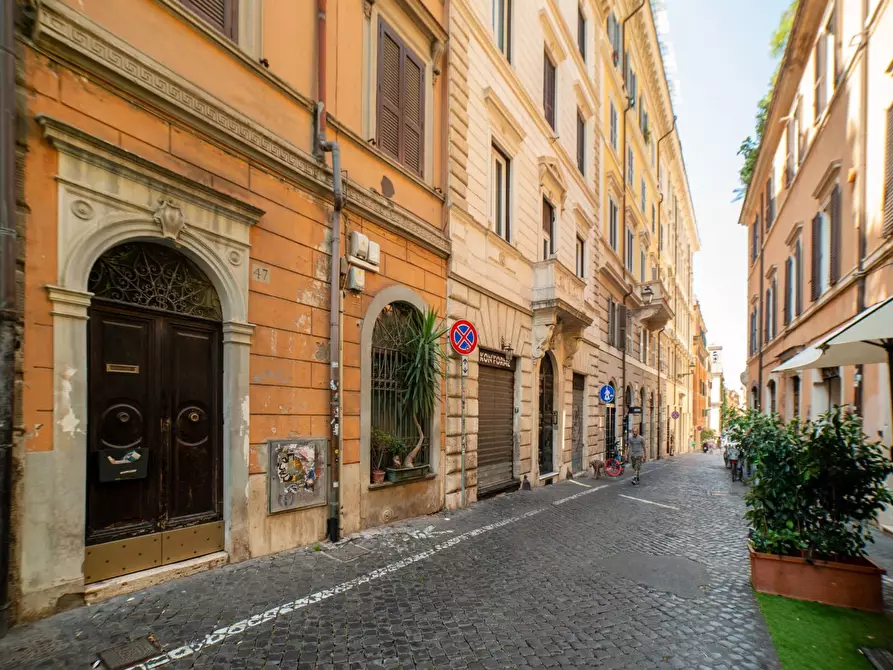 Immagine 10 di Attico in vendita  in Via Degli Zingari 47 a Roma