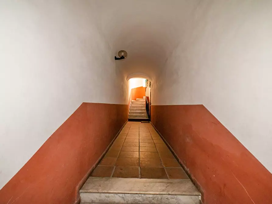 Immagine 12 di Attico in vendita  in Via Degli Zingari 47 a Roma