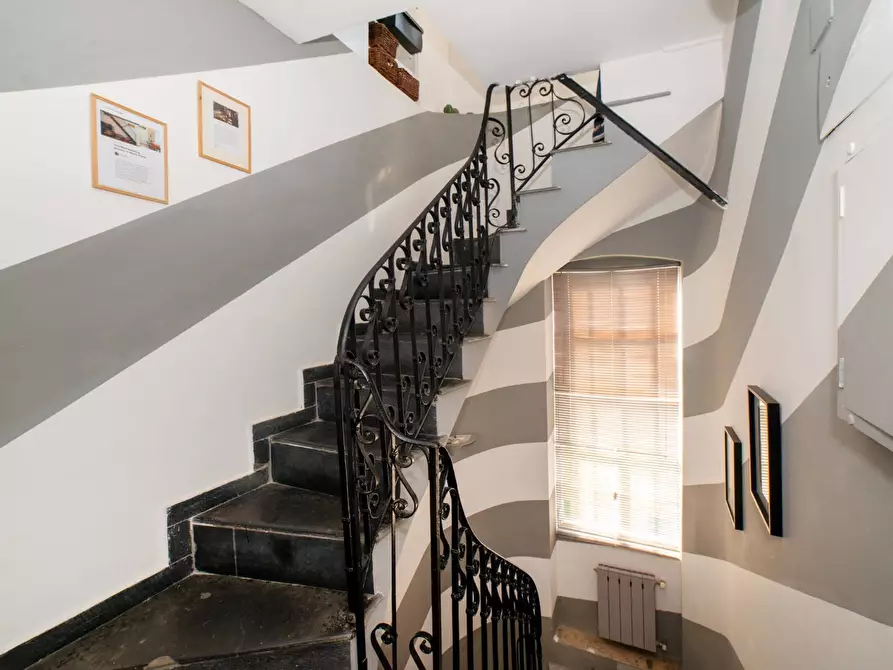 Immagine 14 di Attico in vendita  in Via Degli Zingari 47 a Roma