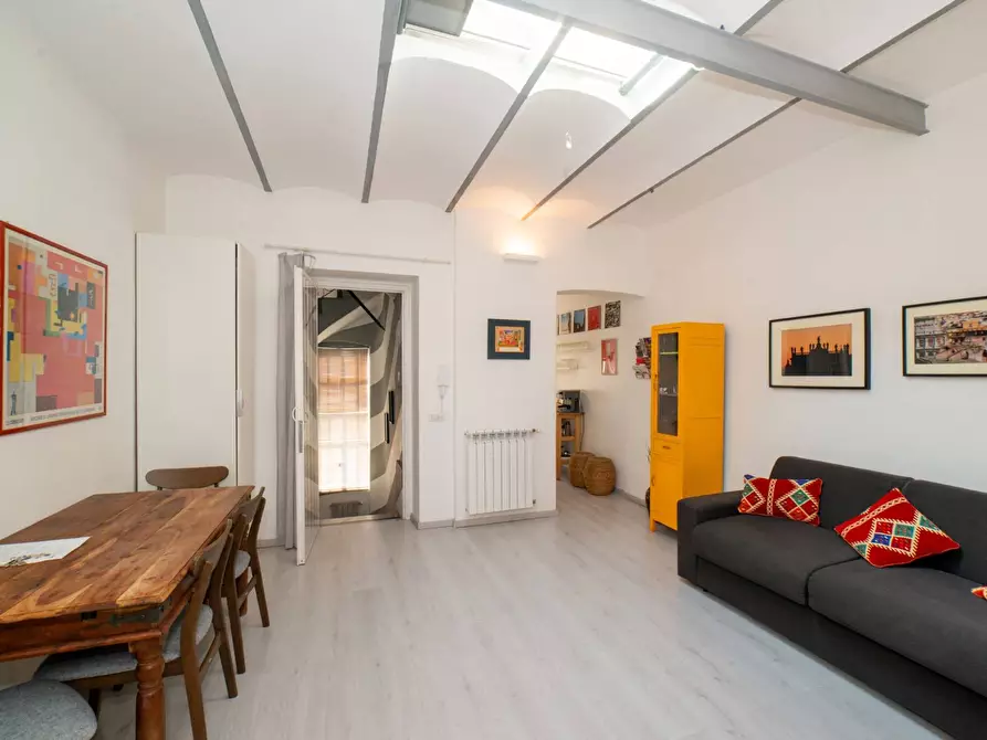 Immagine 17 di Attico in vendita  in Via Degli Zingari 47 a Roma