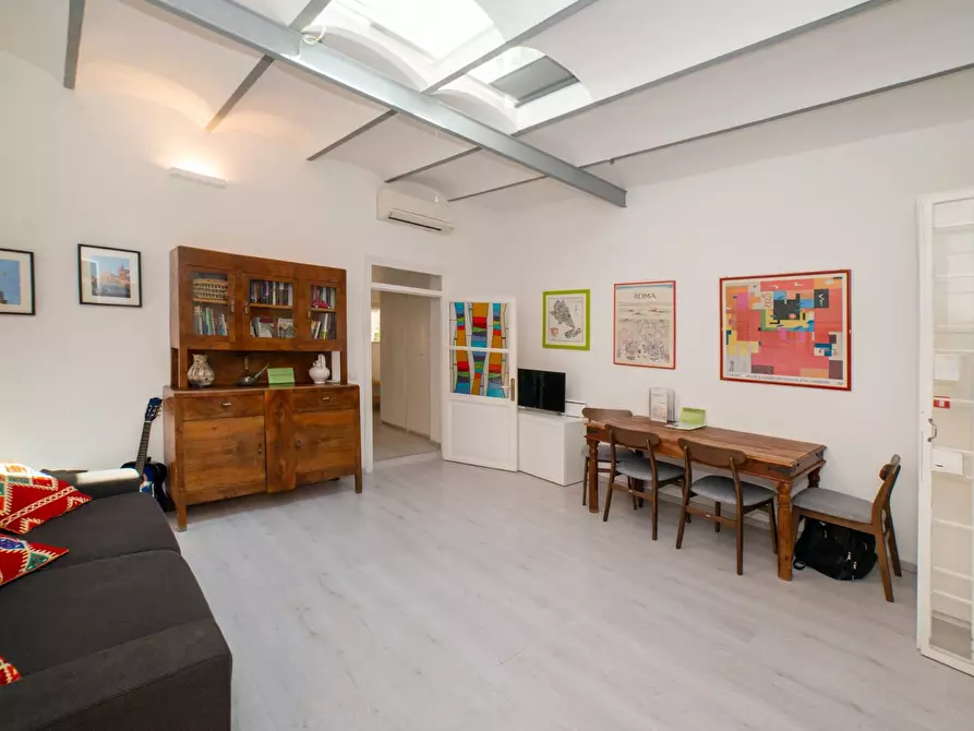 Immagine 18 di Attico in vendita  in Via Degli Zingari 47 a Roma