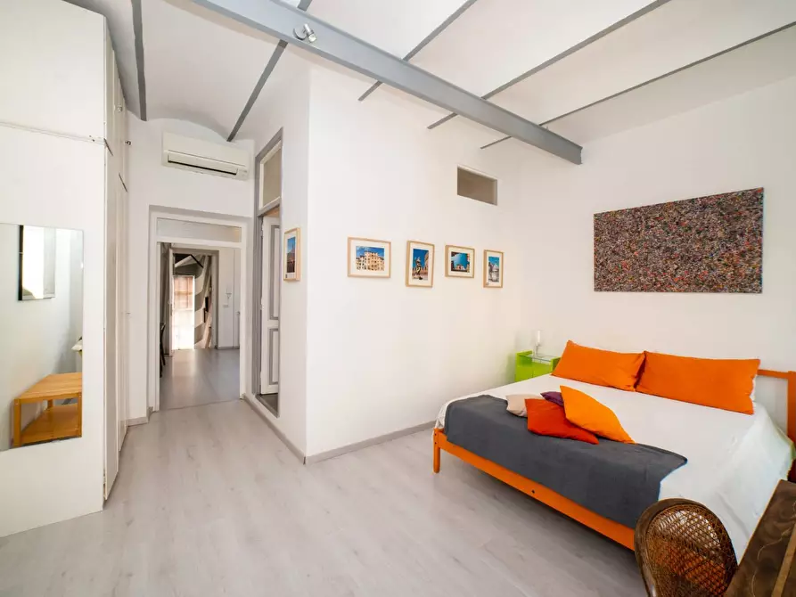 Immagine 25 di Attico in vendita  in Via Degli Zingari 47 a Roma