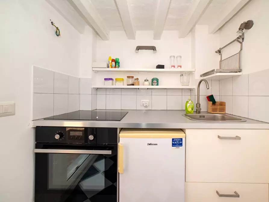 Immagine 31 di Attico in vendita  in Via Degli Zingari 47 a Roma