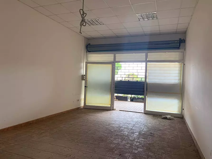 Immagine 7 di Negozio in vendita  in VIA OCEANO PACIFICO a Santa Marinella