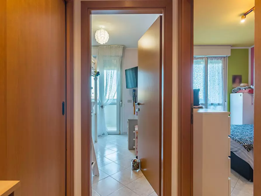 Immagine 15 di Appartamento in vendita  in Via Piazza E. Guevara a Cattolica