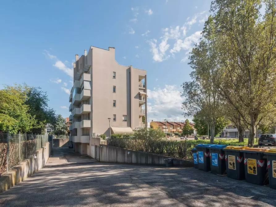 Immagine 25 di Appartamento in vendita  in Via Piazza E. Guevara a Cattolica