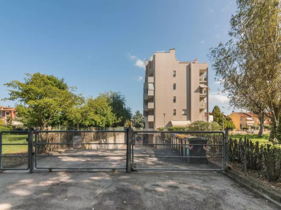 Immagine 26 di Appartamento in vendita  in Via Piazza E. Guevara a Cattolica