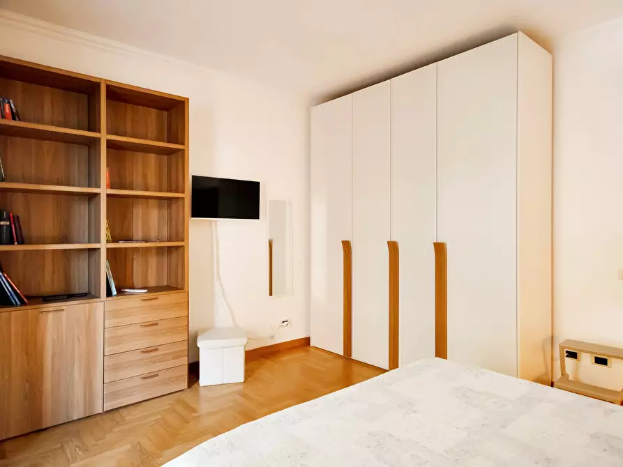 Immagine 15 di Appartamento in vendita  in Sampietrini 125 a Roma