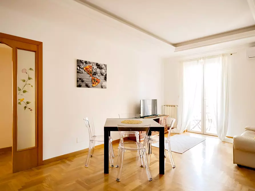 Immagine 34 di Appartamento in vendita  in Sampietrini 125 a Roma