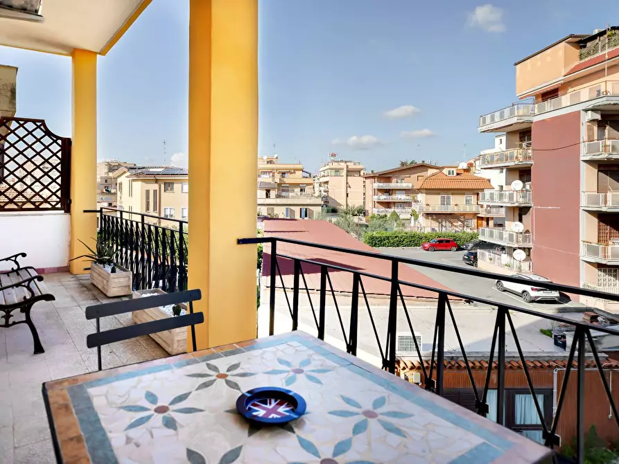 Immagine 42 di Appartamento in vendita  in Sampietrini 125 a Roma