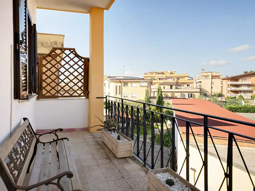 Immagine 44 di Appartamento in vendita  in Sampietrini 125 a Roma