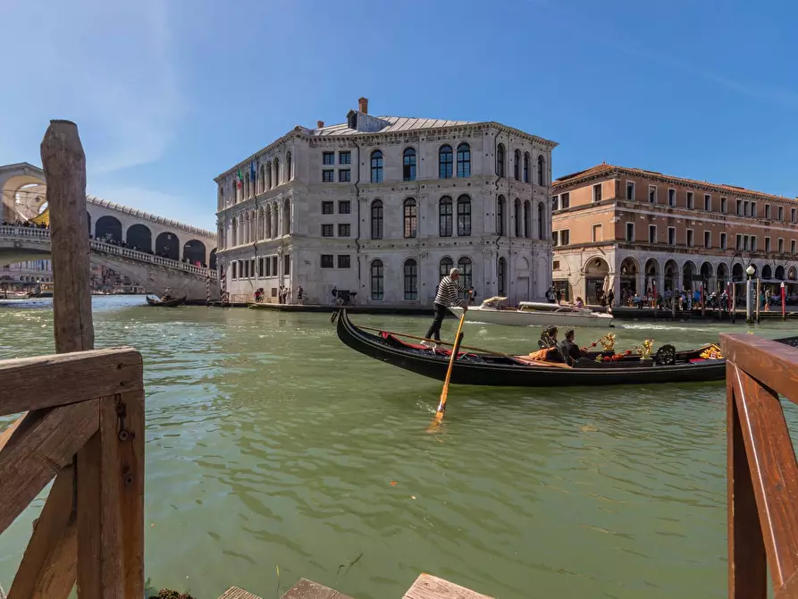 Immagine 28 di Appartamento in vendita  in Salizada Cannaregio - San Giovanni Grisostomo 5783 a Venezia