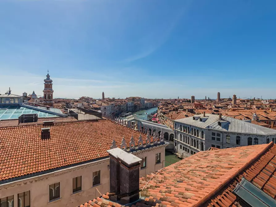 Immagine 36 di Appartamento in vendita  in Salizada Cannaregio - San Giovanni Grisostomo 5783 a Venezia