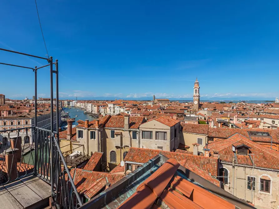 Immagine 33 di Appartamento in vendita  in Salizada Cannaregio - San Giovanni Grisostomo 5783 a Venezia