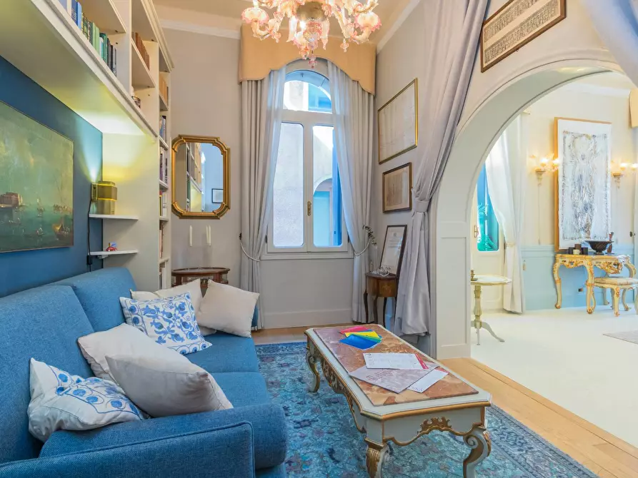 Immagine 15 di Appartamento in vendita  in Salizada Cannaregio - San Giovanni Grisostomo 5783 a Venezia