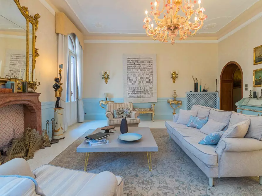 Immagine 5 di Appartamento in vendita  in Salizada Cannaregio - San Giovanni Grisostomo 5783 a Venezia