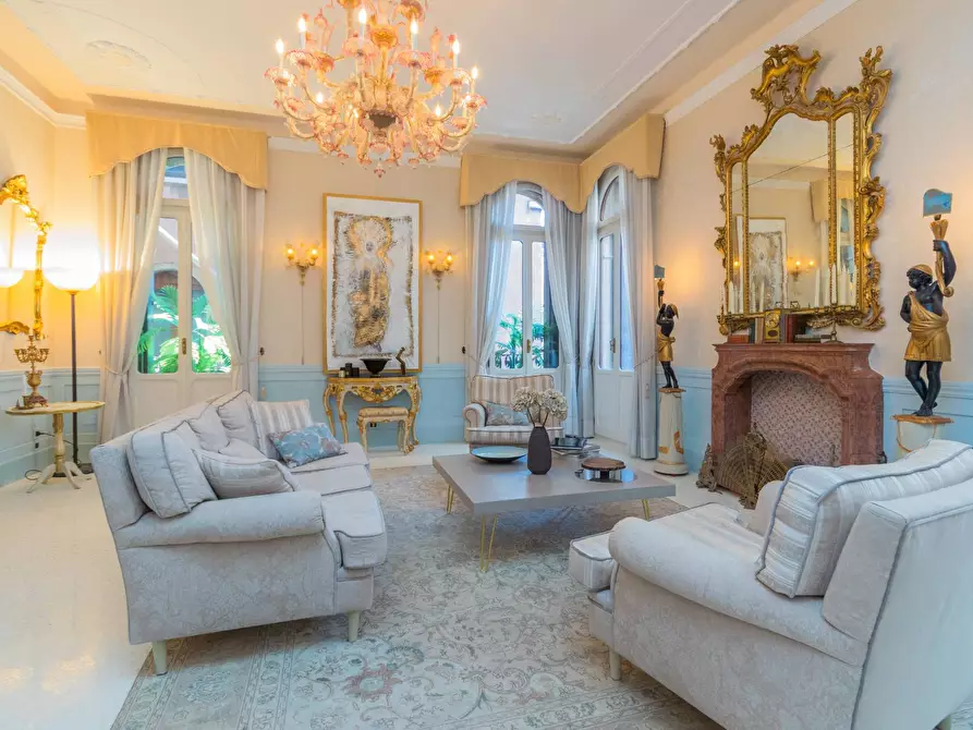 Immagine 12 di Appartamento in vendita  in Salizada Cannaregio - San Giovanni Grisostomo 5783 a Venezia