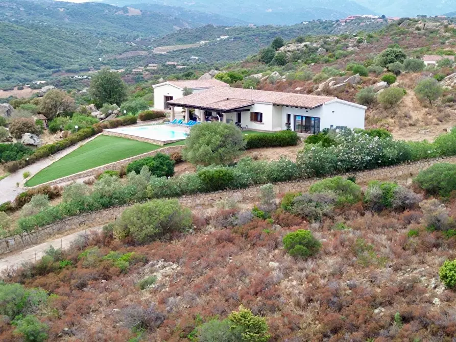 Immagine 40 di Villa in vendita  in VIA Casagliana s.n.c. a Olbia