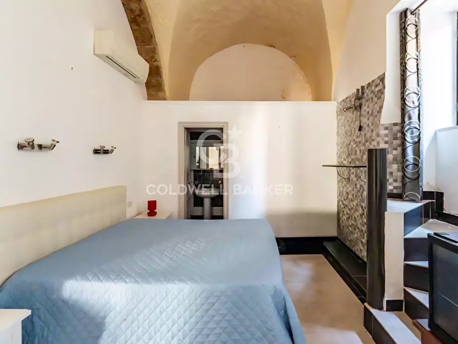 Immagine 11 di Palazzo in vendita  in Corso XX Settembre 80-82-84-86 a Militello In Val Di Catania