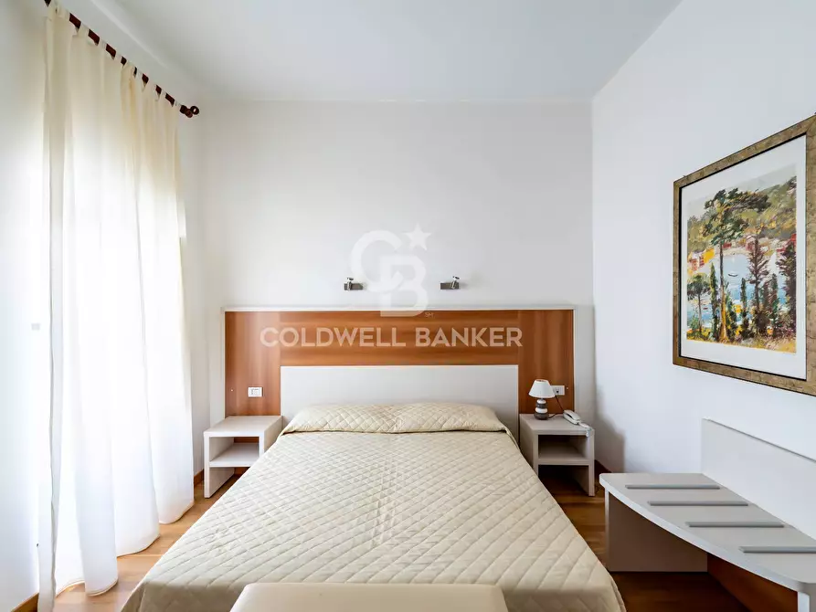 Immagine 17 di Palazzo in vendita  in Corso XX Settembre 80-82-84-86 a Militello In Val Di Catania