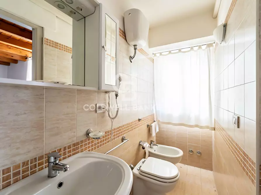 Immagine 23 di Palazzo in vendita  in Corso XX Settembre 80-82-84-86 a Militello In Val Di Catania