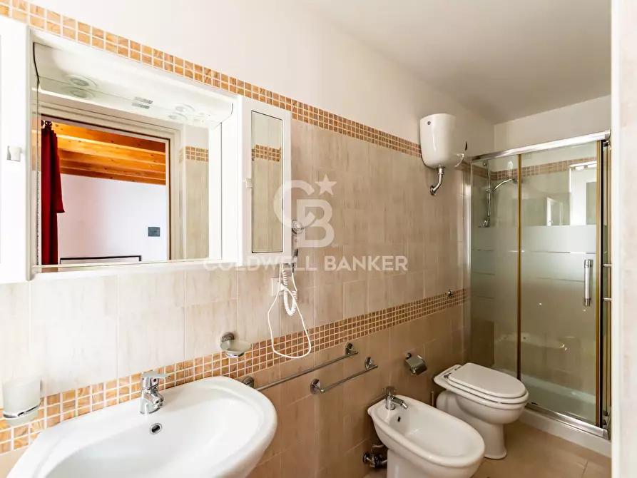 Immagine 26 di Palazzo in vendita  in Corso XX Settembre 80-82-84-86 a Militello In Val Di Catania