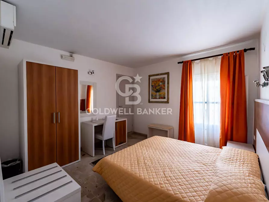 Immagine 35 di Palazzo in vendita  in Corso XX Settembre 80-82-84-86 a Militello In Val Di Catania