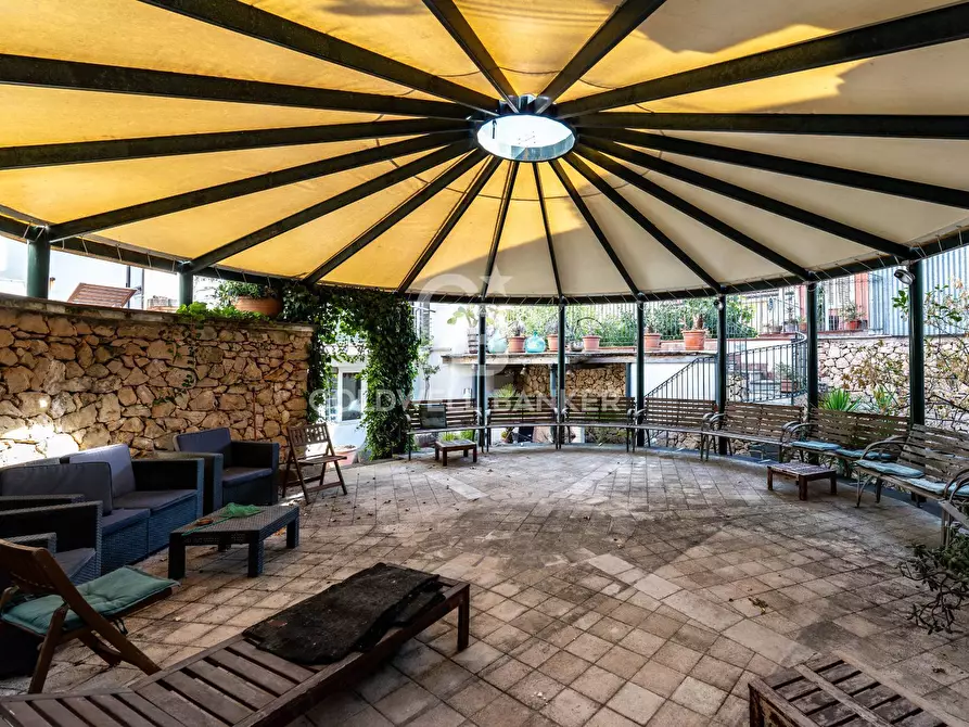 Immagine 39 di Palazzo in vendita  in Corso XX Settembre 80-82-84-86 a Militello In Val Di Catania