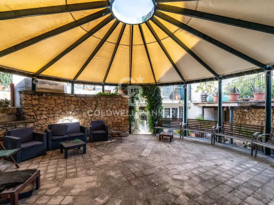 Immagine 40 di Palazzo in vendita  in Corso XX Settembre 80-82-84-86 a Militello In Val Di Catania