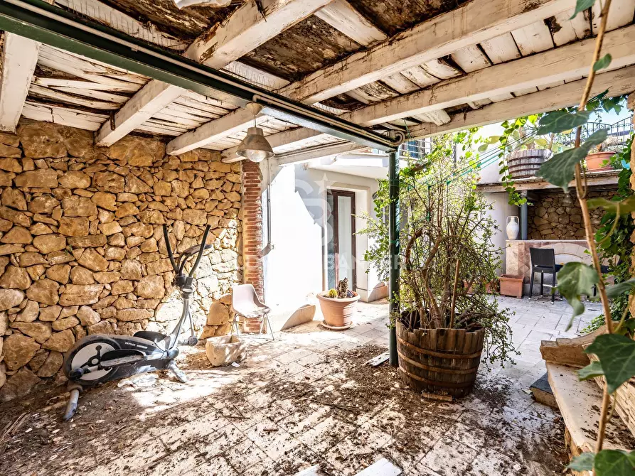 Immagine 47 di Palazzo in vendita  in Corso XX Settembre 80-82-84-86 a Militello In Val Di Catania