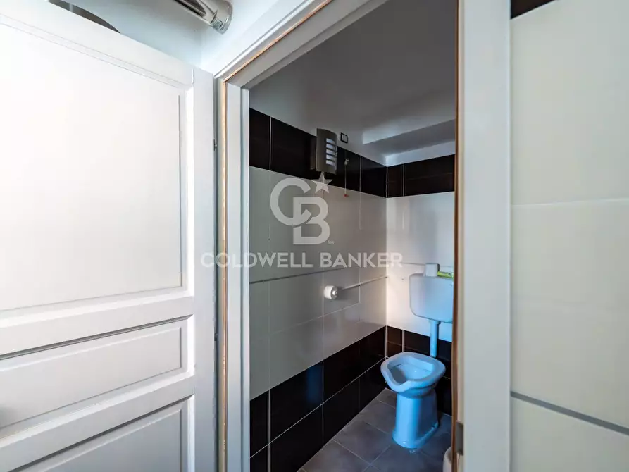 Immagine 54 di Palazzo in vendita  in Corso XX Settembre 80-82-84-86 a Militello In Val Di Catania