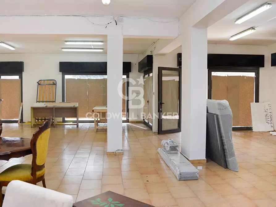 Immagine 12 di Locale commerciale in vendita  in Via Diana 122 a Fiumefreddo Di Sicilia