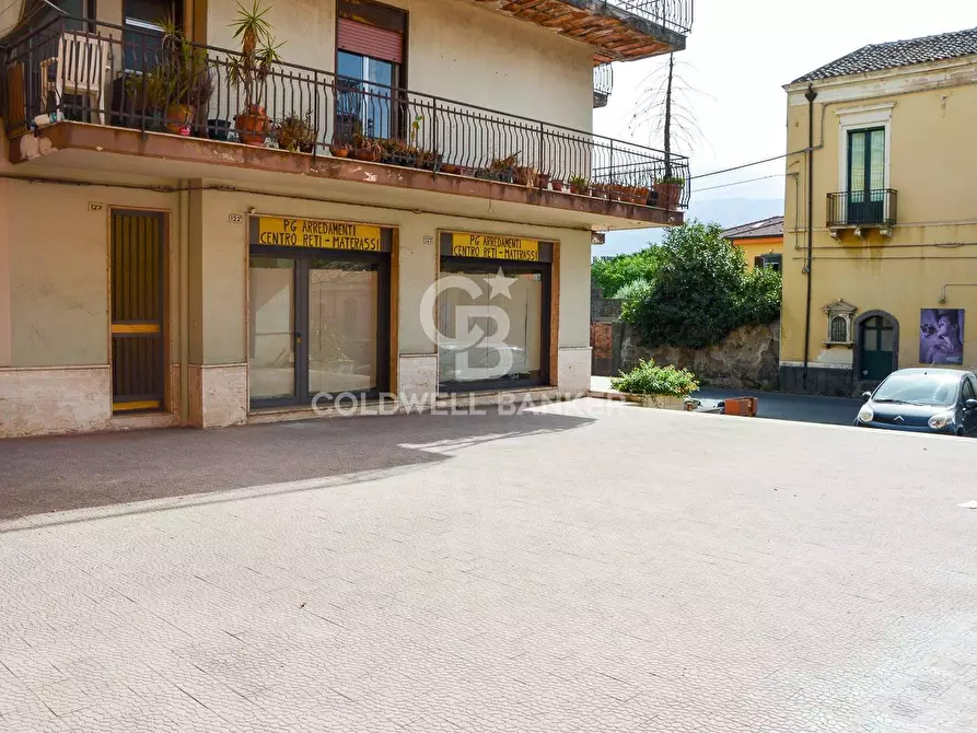 Immagine 6 di Locale commerciale in vendita  in Via Diana 122 a Fiumefreddo Di Sicilia