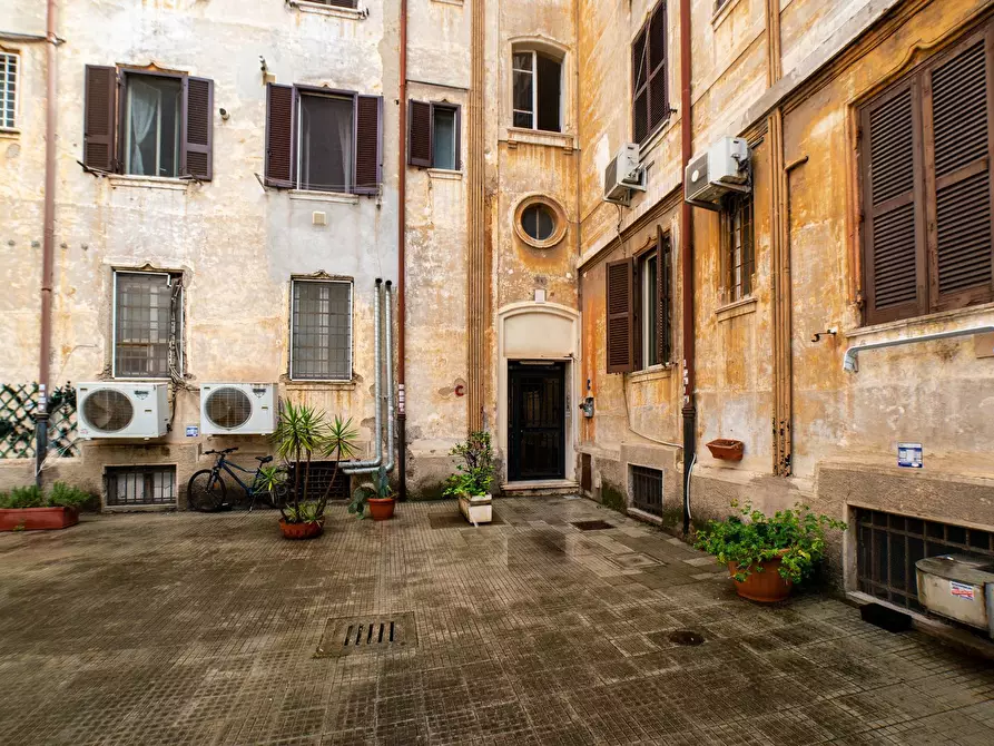 Immagine 10 di Appartamento in vendita  in Via Galileo Ferraris 9 a Roma