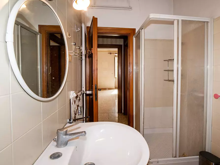 Immagine 23 di Appartamento in vendita  in Via Galileo Ferraris 9 a Roma