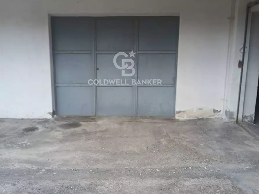 Immagine 5 di Magazzino in vendita  in Via Diana 122 a Fiumefreddo Di Sicilia