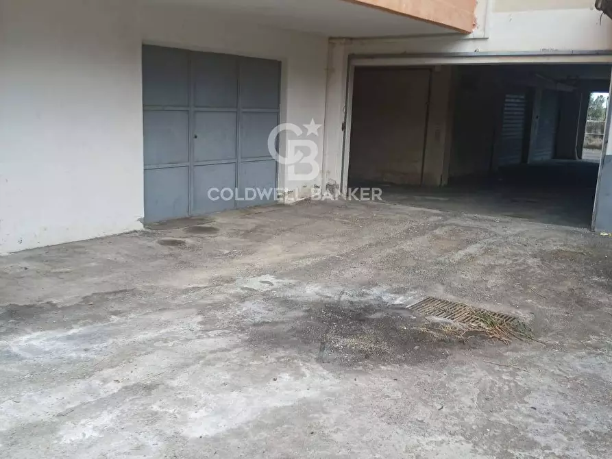 Immagine 4 di Magazzino in vendita  in Via Diana 122 a Fiumefreddo Di Sicilia