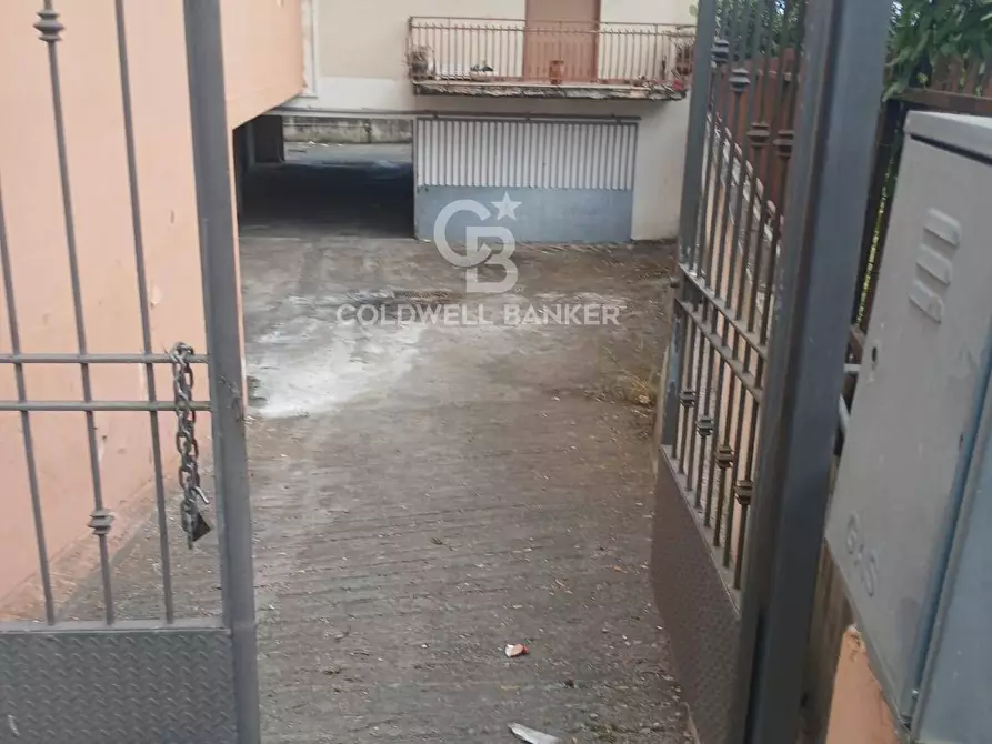 Immagine 3 di Magazzino in vendita  in Via Diana 122 a Fiumefreddo Di Sicilia