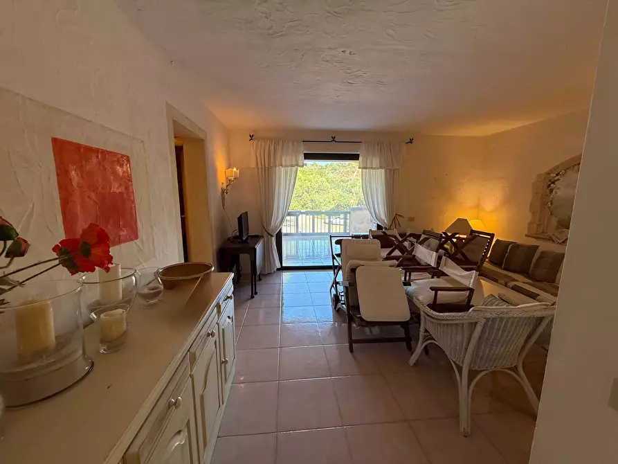 Immagine 2 di Appartamento in vendita  in Cala Romantica a Arzachena