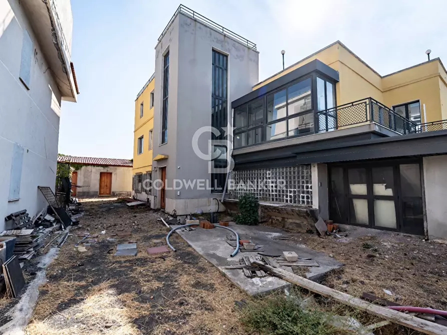 Immagine 12 di Locale commerciale in vendita  in Via Mollica 71 a Aci Castello