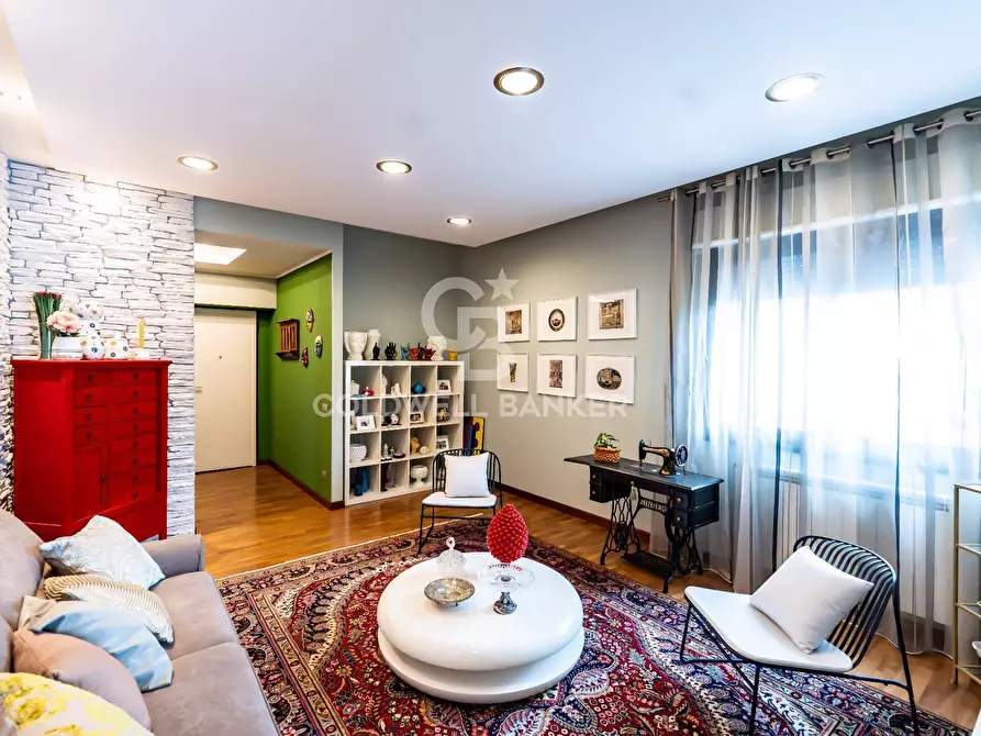 Immagine 3 di Appartamento in vendita  in VIA TEATRO 59 a Giarre