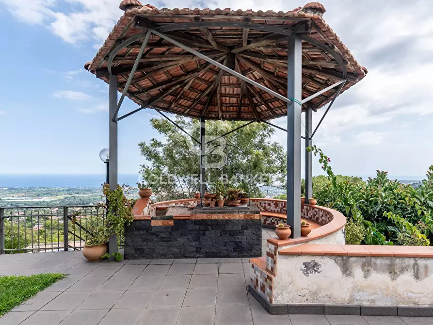 Immagine 12 di Villa in vendita  in Via Scorciavacca Montarsi 31 a Mascali