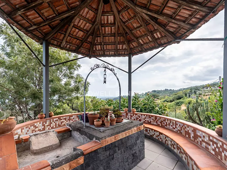 Immagine 11 di Villa in vendita  in Via Scorciavacca Montarsi 31 a Mascali