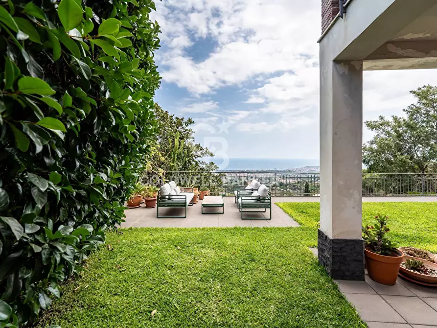 Immagine 8 di Villa in vendita  in Via Scorciavacca Montarsi 31 a Mascali