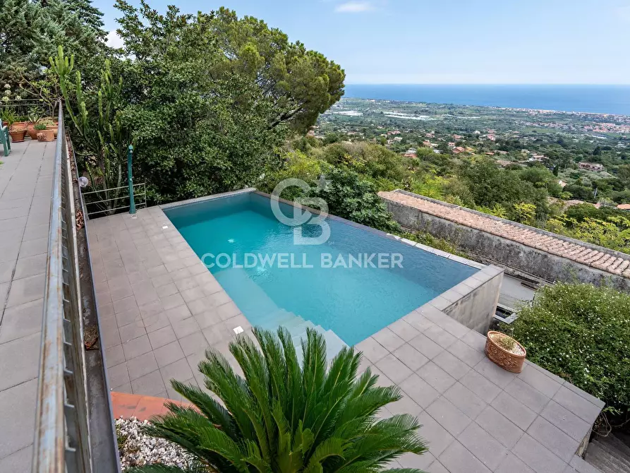 Immagine 2 di Villa in vendita  in Via Scorciavacca Montarsi 31 a Mascali